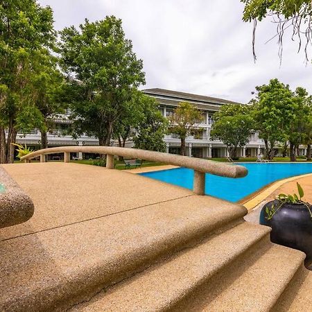 4 Bedroom Townhouse In Great Location! Hua Hin Exterior photo