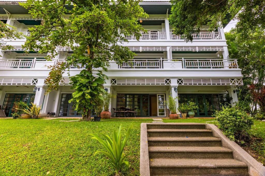 4 Bedroom Townhouse In Great Location! Hua Hin Exterior photo