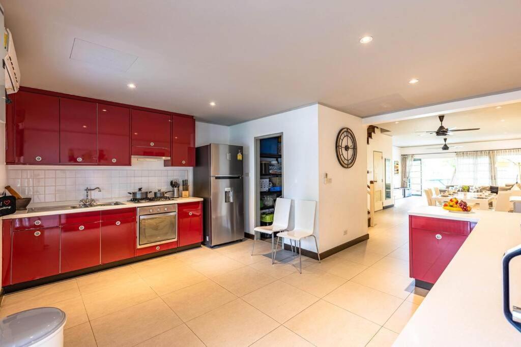 4 Bedroom Townhouse In Great Location! Hua Hin Exterior photo