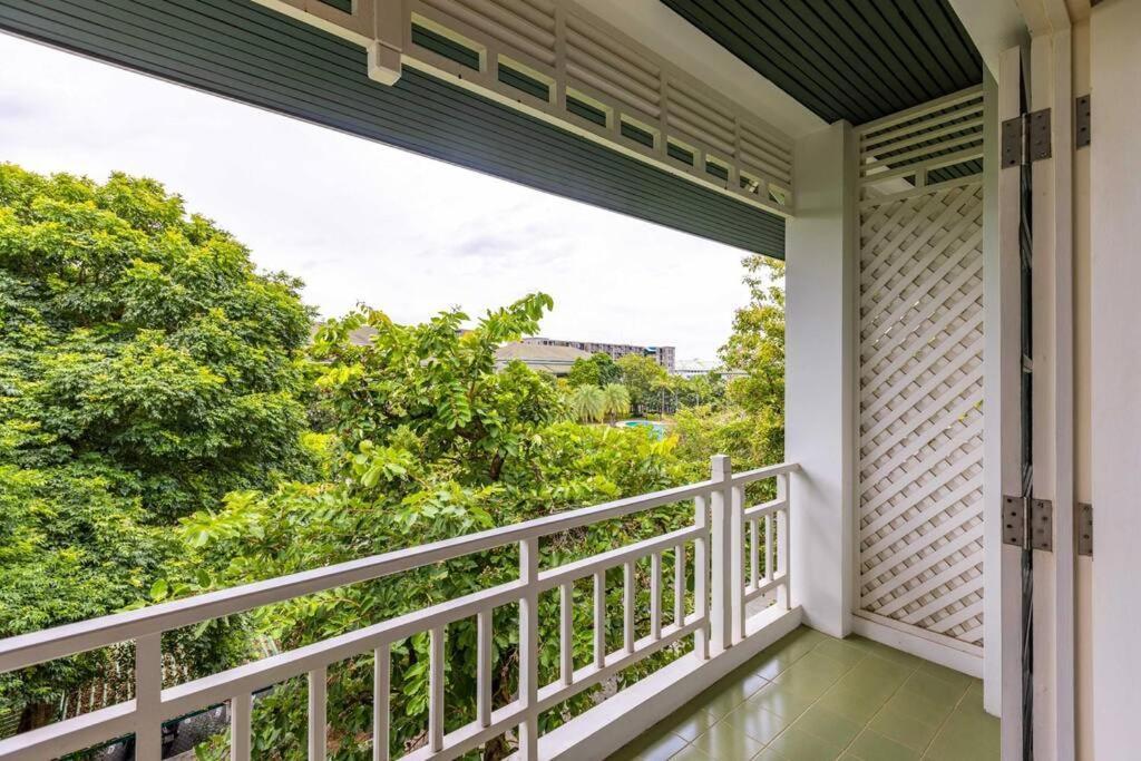 4 Bedroom Townhouse In Great Location! Hua Hin Exterior photo